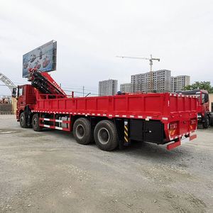 Camion à plateau large Shacman Delong avec grue à bras pliable de 16 tonnes pour le levage et le transport - Product Image 2