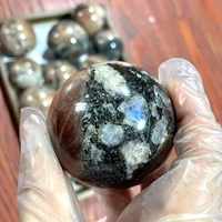 Offre Spéciale : Sphère en Cristal Poli Pierre de Soleil Dorée et Pierre de Lune Bleue pour Décoration Intérieure, Feng Shui, Cadeau Unique pour les Fêtes