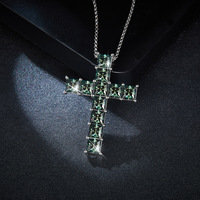 Collier pendentif en moissanite, croix en moissanite taille princesse verte, en argent 925, bijoux en argent S925