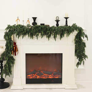Guirlande artificielle Xionda en pin et cyprès, 24 pouces, décoration murale de Noël, matière PVC verte - Product Image 3