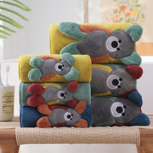Juego de toallas suaves para baño de bebé, conjunto de <span class=keywords><strong>toalla</strong></span> de terciopelo Coral con estampado de animales de dibujos animados, cómoda - Product Image 3