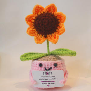 ขายส่งจากโรงงานโดยตรง ต้นไม้โครเชต์ขนาดเล็ก ดอกทานตะวัน ดอกเดซี่ กระถางต้นไม้ ของขวัญทำมือ ตุ๊กตาโครเชต์ขนาดเล็ก <span class=keywords><strong>ตลก</strong></span> สดใส ของขวัญดอกไม้โครเชต์ - Product Image 4