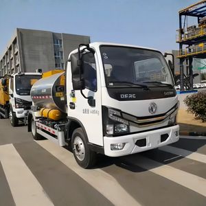 Épandeur automatique d'asphalte du camion XLS3050 de distributeur d'asphalte avec la rentabilité élevée - Product Image 5