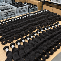 Lot de Cheveux Humains Ondulés Naturels Non Traités du Vietnam – Extensions de Cheveux Vierges Bruts Noirs Naturels – Paquets de Cheveux Humains Véritables