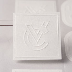 Autocollant d'étanchéité personnalisé ShiYin, autocollant en papier gaufré, logo estampé, étiquette pour l'emballage de bougies et d'artisanat, étiquettes personnalisées - Product Image 3