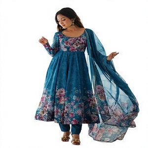 Vestido de Organza de Seda Cinon de Moda Tennecy para Bodas, Diwali, Festivales y Fiestas, con Diseño Vibrante Pintado a Mano y Detalles de Volantes Digitales - Product Image 1