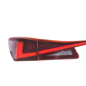 Luz trasera secuencial LED para Toyota IS 06-12: Modificación de conjunto de luces traseras con intermitentes secuenciales de flujo. - Product Image 3