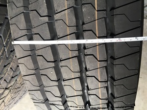 ยางลมคุณภาพสูง TBR HK862 315/80R22.5 แบบไม่มียางใน สำหรับยางล้อหน้ารถบรรทุก - Product Image 4