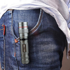 Cadeaux de Thanksgiving forte lumière mise au point télescopique petite lampe de poche rechargeable extérieur led mini <span class=keywords><strong>zoom</strong></span> en gros - Product Image 6