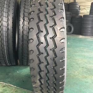 ยางรถบรรทุกเชิงพาณิชย์แบบเรเดียล LT235/70R16-6PR ยี่ห้อ Longmarch พร้อมยางใน รับประกัน 5 ปี บริการเปลี่ยน/ซ่อมจากสหรัฐอเมริกา - Product Image 1