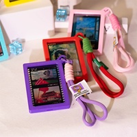 Étui de protection personnalisé pour cadre photo, porte-clés, étui pour cartes anime, décoration de sac tendance, vente en gros