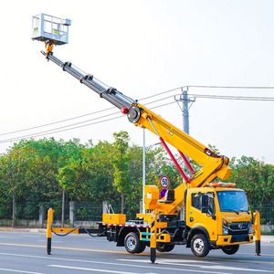 Vehículo Aéreo de Trabajo con Brazo Recto de Cinco Secciones Dongfeng de 28m, Elevador para Mantenimiento Municipal, Venta Directa de Fábrica - Product Image 3