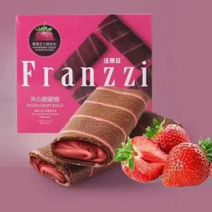 Venta al por mayor dulce chocolate y queso sabor crujiente rollo sándwich galleta caja de peluche 100g - Product Image 5