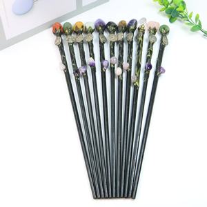 批发水晶巫术供应商手工制作女巫棒愈合水晶石魔术棒派对装饰品 - Product Image 6