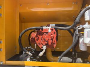 Pelle hydraulique sur chenilles de 22 tonnes pour projets de construction et de terrassement Hyundai HX220 d'occasion de haute qualité - Product Image 6