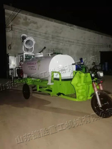 Tricycle électrique écologique avec arroseur et canon à brouillard mobile pour le contrôle de la poussière, le nettoyage des routes et la désinfection publique - Product Image 5