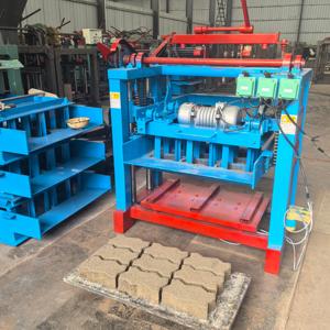 Nhỏ Bán Tự Động Xi Măng Khối Rỗng Nhà Sản Xuất Máy Bê Tông Khối Nhà Máy Dây Chuyền Sản Xuất Máy Làm Gạch - Product Image 5