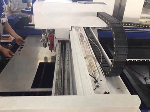 Gweike Lf1325lc Kim Loại Và Phi Kim Loại 2000W Thép Không Gỉ Carbon Thép <span class=keywords><strong>CNC</strong></span> Sợi Cắt Laser - Product Image 6