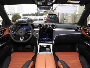 2025 Mer Cedes Benzs <span class=keywords><strong>C200</strong></span> berline voiture <span class=keywords><strong>hybride</strong></span> 5 places avec moteur 1.5T nouvelle caméra LED cuir électrique stock de vente chaud - Product Image 4