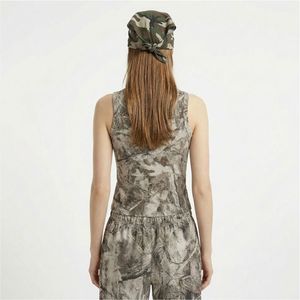 Completo coordinato mimetico da donna con motivo albero della foresta, top corto e pantaloncini, stile caccia, per l'estate, streetwear da esterno - Product Image 2