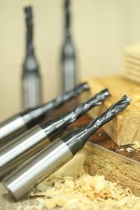 Fresa espiral <span class=keywords><strong>de</strong></span> carburo <span class=keywords><strong>de</strong></span> tungsteno <span class=keywords><strong>de</strong></span> 3 filos CNC para carpintería y muebles <span class=keywords><strong>de</strong></span> panel, disponible ODM/OEM - Product Image 5