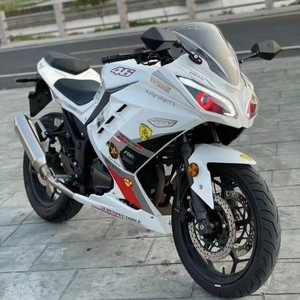 Kawasaki Ninja 250 : <140 km/h Vitesse maximale, homologuée pour la route, voitures et motos de sport d'occasion - Product Image 5