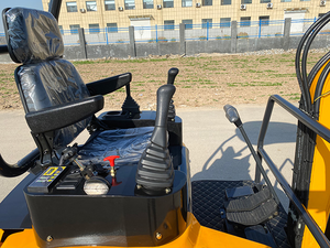 Miniexcavadoras baratas y duraderas al por mayor de 1,8 toneladas para huertos agrícolas, pequeña excavadora sobre orugas con piezas de tren de aterrizaje de excavadora - Product Image 6