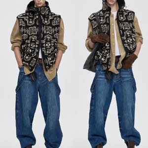 Wholesale Fairman Pattern Outerwear <b>Men's</b> Sleeveless Sweatshirt Double-Sided Soft Textured Polar <b>Fleece</b> <b>Men's</b> Zip up Hoodie <b>Vest</b> - Product Image 3