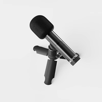 Microphone cravate sans fil double futuriste avec étui de charge transparent, Plug & Play pour iPhone et Android, idéal pour le streaming en direct