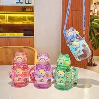 Nouvelles Bouteilles d'Eau en Plastique Grande Capacité pour Enfants 2026 – Gourdes Portables à Paille de 600 ml pour Filles, Motif Dessin Animé, Idéales pour l'École