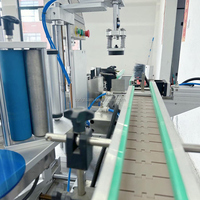 Machine d'étiquetage automatique haute vitesse pour pots et boîtes rectangulaires et polygones – Applicateur de précision pour le devant, le dos et le col – Ligne d'emballage