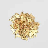 Logo en forme de petit poisson en acier inoxydable personnalisé étiquettes à breloques en métal accessoires pendentifs pour colliers de bijoux fabrication de bracelets