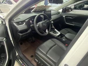 Coche de juguete usado-OTA 2017 Rongfang 2024 modelo 2.0L CVT 2WD versión Fashion Plus en Stock - Product Image 4