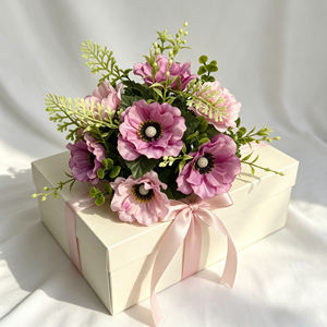Bouquet di Anemone Artificiale in Seta, Stile Naturale Elegante con Foglie Verdi, per San Valentino, Festa della Mamma, Laurea, Ringraziamento - Product Image 2