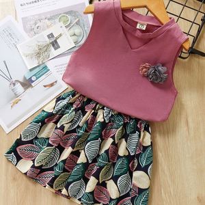 Nuevos Conjuntos de Pantalones y Camisetas sin Mangas con Decoración Floral y Logotipo Personalizado Divertido para Niñas Pequeñas de Primera Calidad - Product Image 1