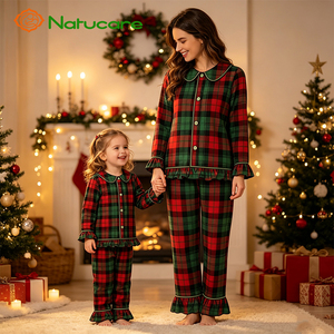 Set Famiglia Personalizzato per Natale Australiano, Felpe Ricamate in Cotone per Mamma e Figli, Abbigliamento Coordinato per Ragazzi e Ragazze - Product Image 2