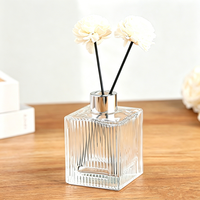 Flacons diffuseurs de parfum en verre transparent de 200 ml, forme carrée cubique, avec motif à grain vertical