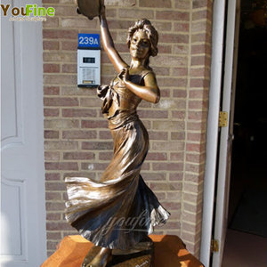Statue de femme dansante en bronze moderne de grande taille à vendre - Product Image 6