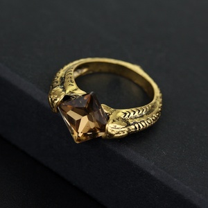 Bague Vintage Style Sorcier Horcrux Hallows <span class=keywords><strong>Seigneur</strong></span> Noir Gothique Cristal Résurrection Magie Scolaire Pierre Vintage Vente en Gros - Product Image 1