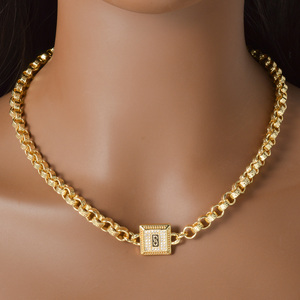 สร้อยคอแฟชั่นแบบฮิปฮอปชุบทอง 18K PVD บนทองแดง ประดับเพชรซิร์คอน ดีไซน์ลายริบบิ้น กันน้ำ สำหรับผู้หญิง - Product Image 5