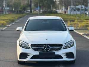 <span class=keywords><strong>Mercedes</strong></span>-Benz <span class=keywords><strong>Classe</strong></span> C Berline <span class=keywords><strong>2020</strong></span>, Voiture de Luxe Performante, <span class=keywords><strong>Boîte</strong></span> Automatique, Volant à Gauche, Pneus R18, Sièges en Cuir, Toit Ouvrant Sombre - Product Image 1