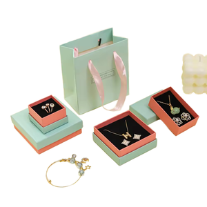 Boîtes en carton rigide magnétiques en gros, personnalisables, couleur luxe, recyclables, aseptiques, avec logo personnalisé pour cadre et petite poignée – Ventes flash - Product Image 1