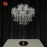 Candélabre de luxe lisse à 18 bras en cristal transparent, centre de table de mariage, prismes suspendus, porte-bougie pour décoration d'événements et de fêtes