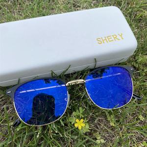 Lunettes photochromiques pour hommes, monture demi-cerclée ronde, rivets dorés, verres photogray antireflet, lunettes optiques tendance 2026, anti-lumière bleue - Product Image 1