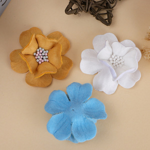 Flor de tela hecha a mano de doble capa de 5.5 cm con centro de cuentas para accesorios de cabello, ropa, zapatos y decoración de sombreros. - Product Image 4
