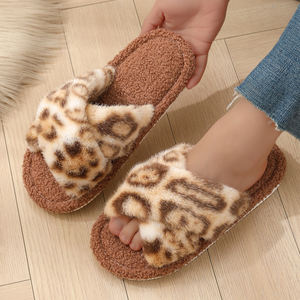 شباشب منزلية للخريف/الشتاء مع بطانة مبطنة متقاطعة ونعل خارجي من مادة EVA مضادة للانزلاق - عرض ترويجي كبير - Product Image 6