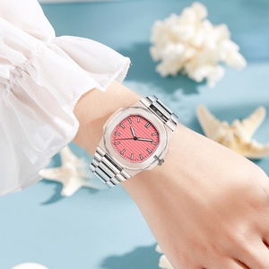 Reloj de Cuarzo para Hombre con Números Arábigos Clásicos, Material Plástico Transparente, Resistente al Agua, Venta al Por Mayor de Fábrica - Product Image 4