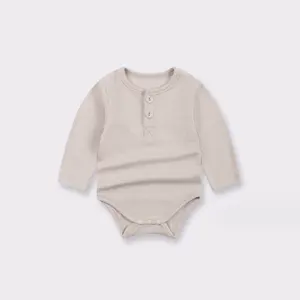 卸売高品質の新しいデザインのベビーロンパース服幼児半袖男の子と女の子のロンパース