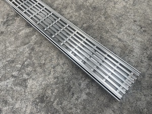 Canal de drainage de piscine de paysage 304 Grille en acier inoxydable 316 Couverture de drainage Wedge Wire Heel Guard Style Grille <span class=keywords><strong>pour</strong></span> l'extérieur - Product Image 6