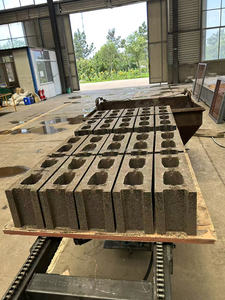 QT8-15 tam otomatik beton blok ve içi boş tuğla ve katı tuğla üretim hattı - Product Image 6